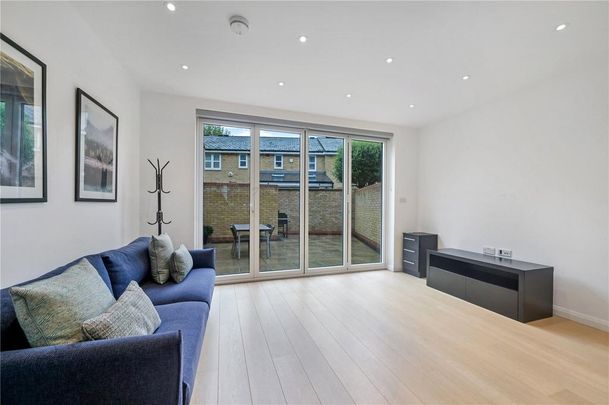 4 bedroom terraced house to rent - Photo 1