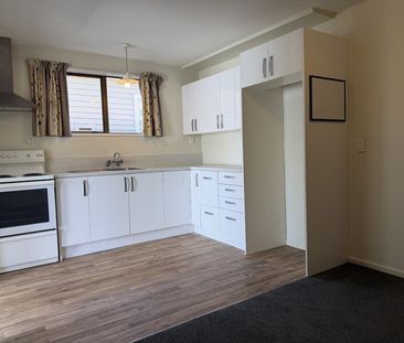 Tidy 2-Bedroom in the Heart of St Albans - Photo 4