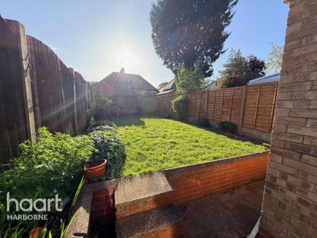 3 bedroom terraced house to rent - Photo 4