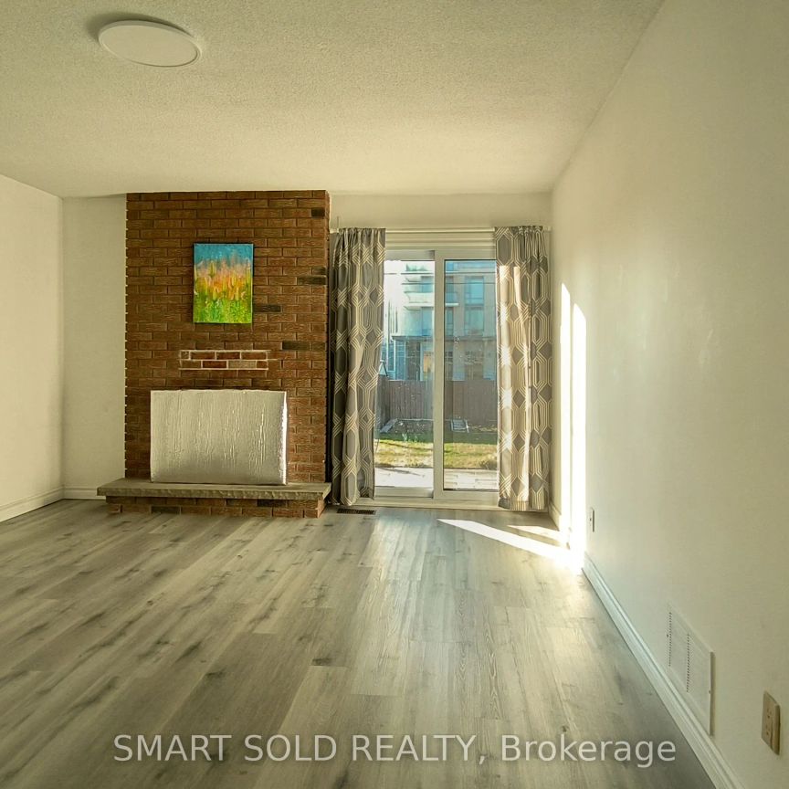 41 Hickorynut Drive #Ground #Unit A - Photo 1