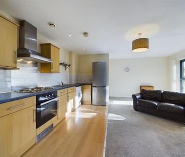2 bedroom flat to rent - Photo 6