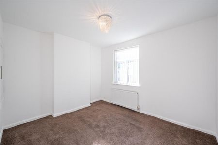 2 bedroom House To Let - Photo 2