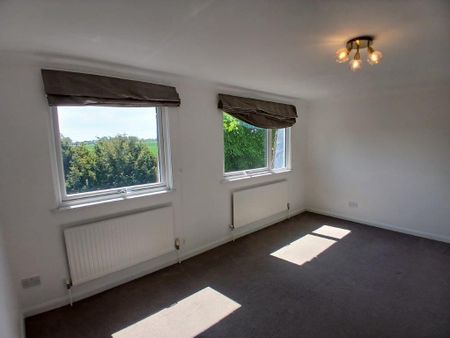 Yew Tree Court, Littlebourne, Canterbury - Photo 5