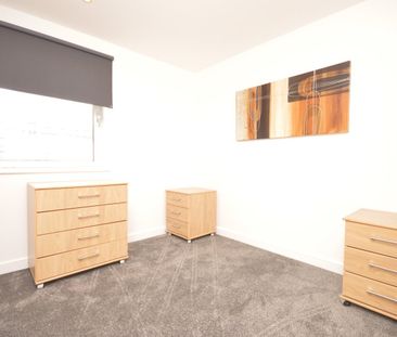 2 Bed Flat, Westgate Apartments, E16 - Photo 6
