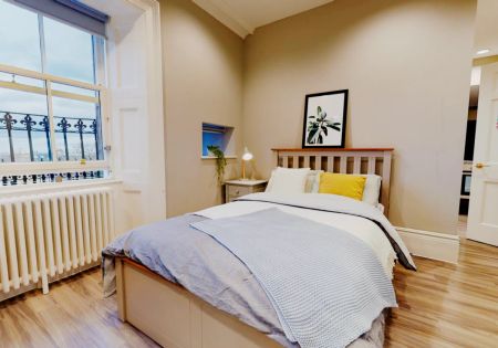 Platinum 1 Bed Apartment - Photo 2