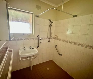 To register & apply for this property, please use this link: https:... - Photo 6