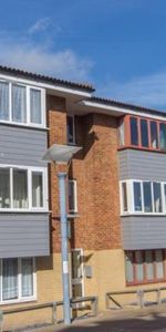 Bridge Court, Newhaven 2 bedroom flat to rent - Photo 4