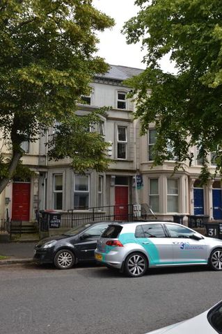 Apt 1-122 Eglantine Avenue, Belfast, BT9 6RY - Photo 5