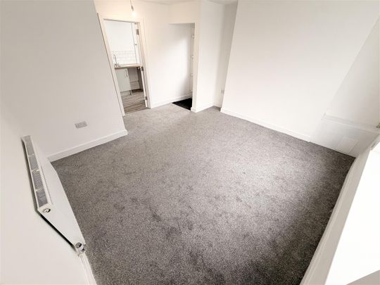 House - Semi-Detached For Rent Ystrad Road, Pentre - Photo 1