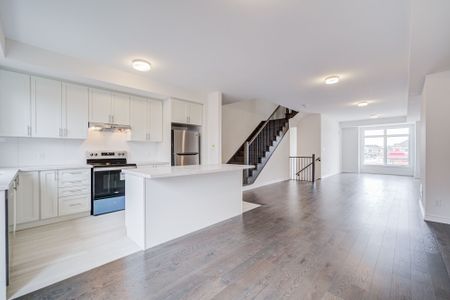 For Lease - 1162 Dartmouth Crescent, Oakville, Ontario - Photo 5