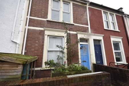 2 bedroom terraced house to rent - Photo 2