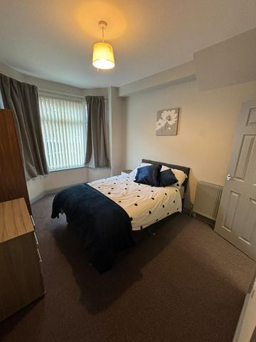 Room 1 - 11 Carlton Road - Wheatley - Photo 4