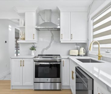 For Lease - 261 Nelson Crescent, Innisfil, Ontario - Photo 3