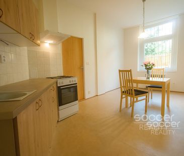 Pronájem bytu 1+1 42 m² - Photo 1
