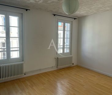 Location Appartement 2 pièces 47m² - Photo 3