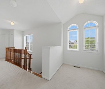 For Lease - 2395 Woodstock Trail, Oakville, Ontario - Photo 2