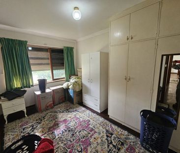 Charming Family Home - Photo 6