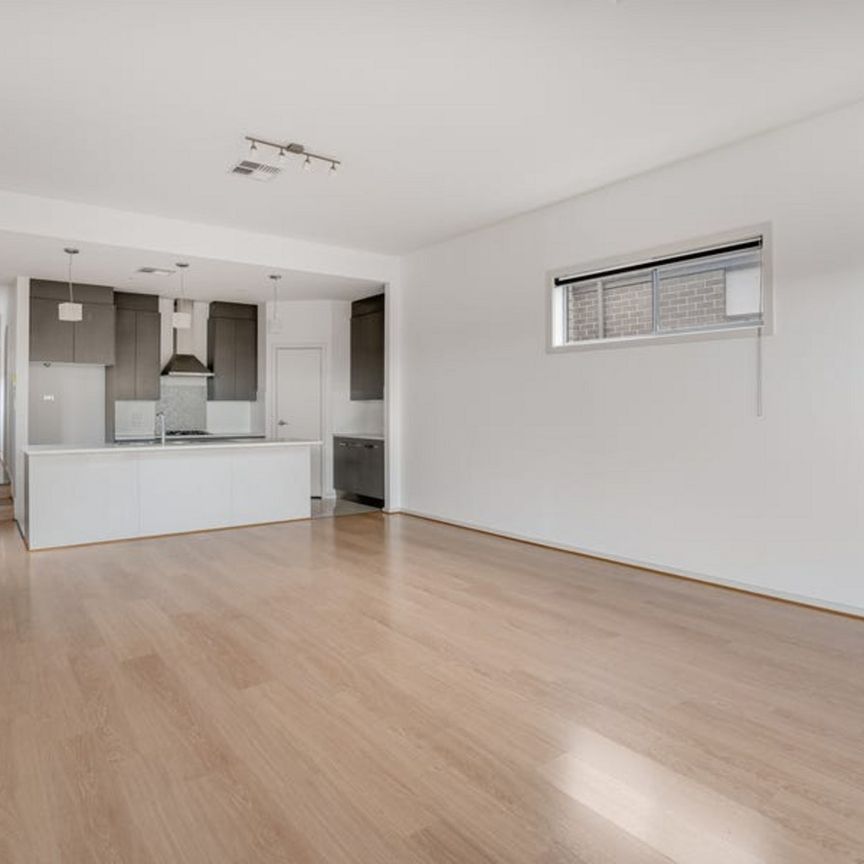 6B Kingswell Avenue, ROSTREVOR SA 5073 - Photo 1