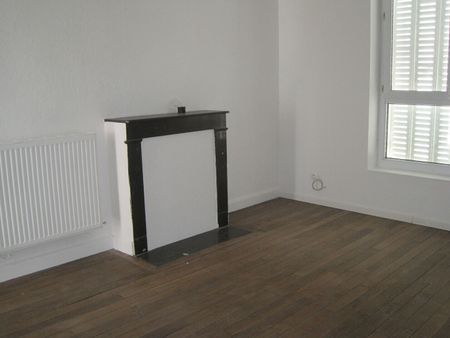 A LOUER APPARTEMENT PROCHE GARE ET CENTRE VILLE DE ST QUENTIN 02100 - Photo 3