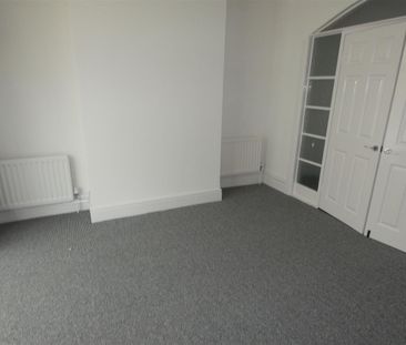 4 bed semi-detached house to rent in Teesdale Gardens, High Heaton,... - Photo 3