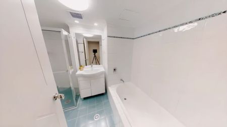 35 Buckland St, Sydney - Photo 2