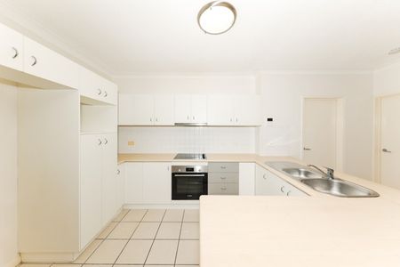 CONTEMPORARY APARTMENT WITH STUDY NOOK - LIVING IN THE HEART OF ASHGROVE - Photo 4