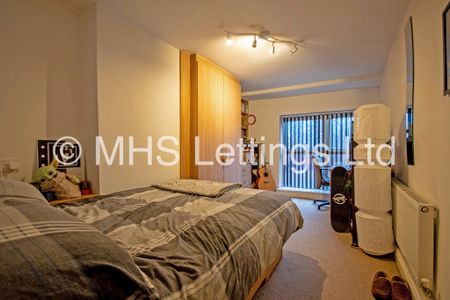 Flat 1, 205 Belle Vue Road, Leeds, LS3 1HG - Photo 4