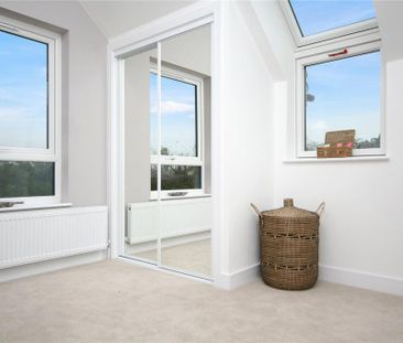 3 bedroom link detached house to rent - Photo 4