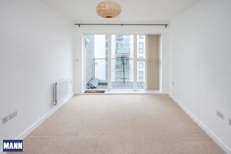 Darbyshire House, Ingress Park, Green... - Photo 4