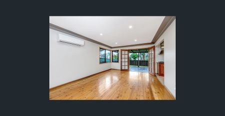 WELL KEPT HOME WITH GREAT SIZED YARD - Photo 5