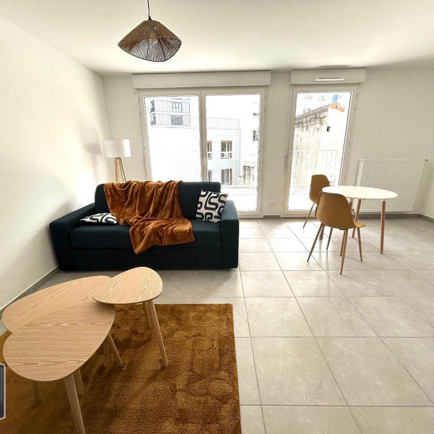 Location Appartement 1 pièce 32m² ST ETIENNE 42000 - Photo 1