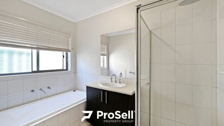 33 Edmund Street, Pakenham - Photo 4