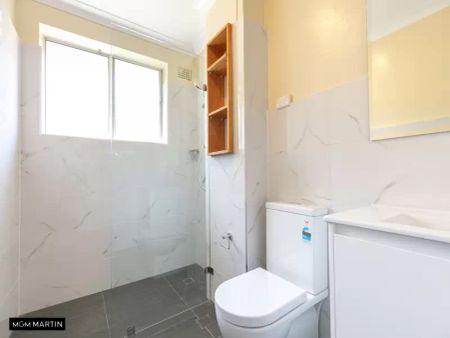 MGM MARTIN - STYLISH 2 BEDROOM APARTMENT ON THE TOP FLOOR - Photo 3