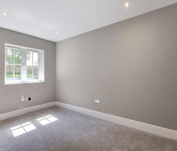 4 bedroom detached house to rent - Photo 5