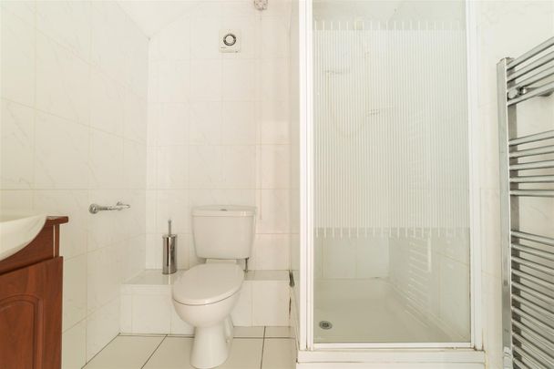 5 bed maisonette to rent in Chillingham Road, Heaton, NE6 - Photo 1