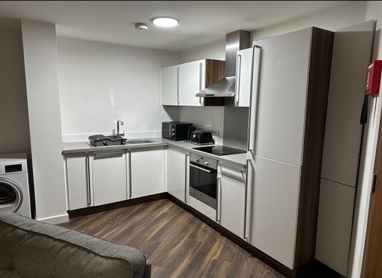 Room in a Shared Flat, Block B Alto, M3 - Photo 1