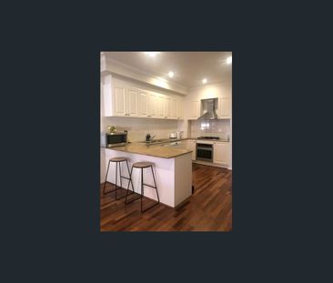 Immaculate Townhouse with your own street frontage. - Photo 4