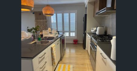 Modern family home. - Photo 2