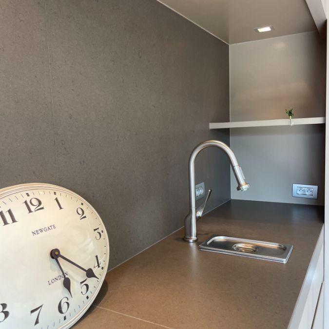 LUXE APPARTEMENT + zeer riant zongericht terras, dubbele garage & (wijn)kelder - Photo 1