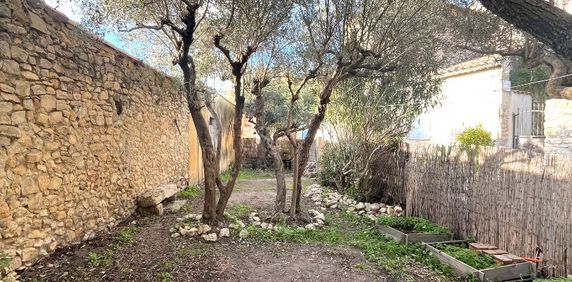 BOULBON - Maison de village avec jardin en face., - Photo 2