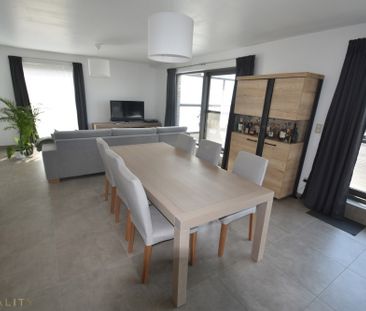 Modern 3 slpk.-appartement met groot terras, autostplts en lift - Photo 3