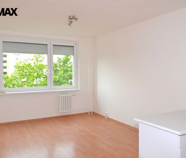 Pronájem bytu 1+kk v osobním vlastnictví 29 m², Praha 4 - Modřany - Photo 1