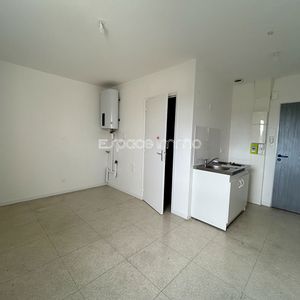Location Appartement 1 pièce 18m² LE GRAND QUEVILLY 76120 - Photo 2