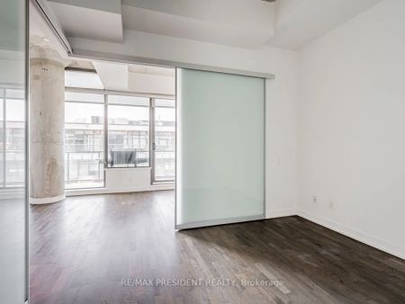 560 King Street W #1005 - Photo 5