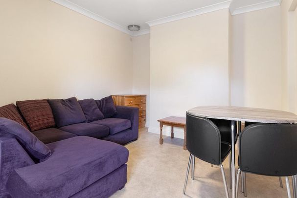 4 bedroom semi-detached house to rent - Photo 1