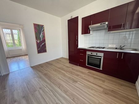 Location Appartement 3 pièces 65m² - Photo 2