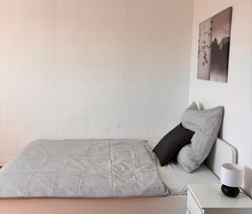 2 freie Zimmer in moderner 4er-WG – saniert, möbliert & bezugsfertig! - Foto 1