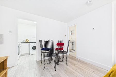 Studio to rent - Photo 5