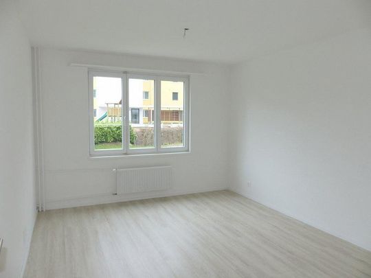 Top moderne Wohnung an ruhiger Lage - Photo 1