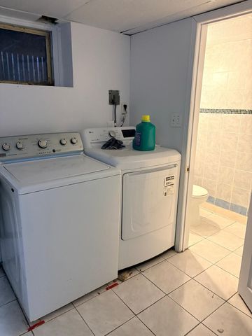 For Lease - 29 Penzance Drive Unit# BSMT, Toronto, Ontario - Photo 4